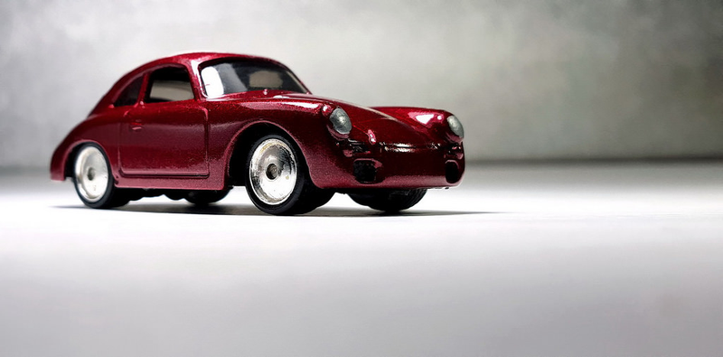 Illustration for article titled A crimson Porsche